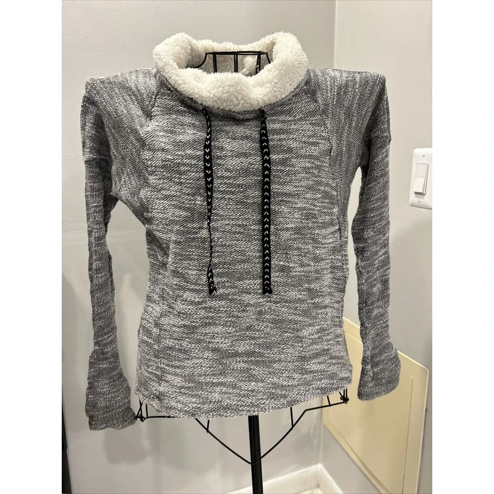 Maurices cowl neck pullover sweater sweatshirt fleece neck gray Sherpa Small
